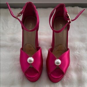 Jenn Ardor Vibrant Pink Heels